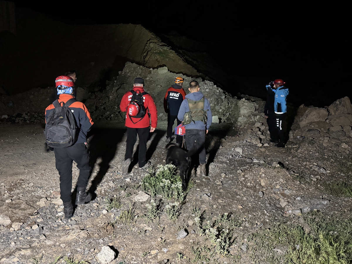 Hakkari'de kaybolan yaşlı adam için arama çalışması başlatıldı