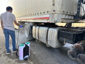 HAKKARİ (AA) – Hakkari'nin Yüksekova ilçesinde şap hastalığına karşı denetimler