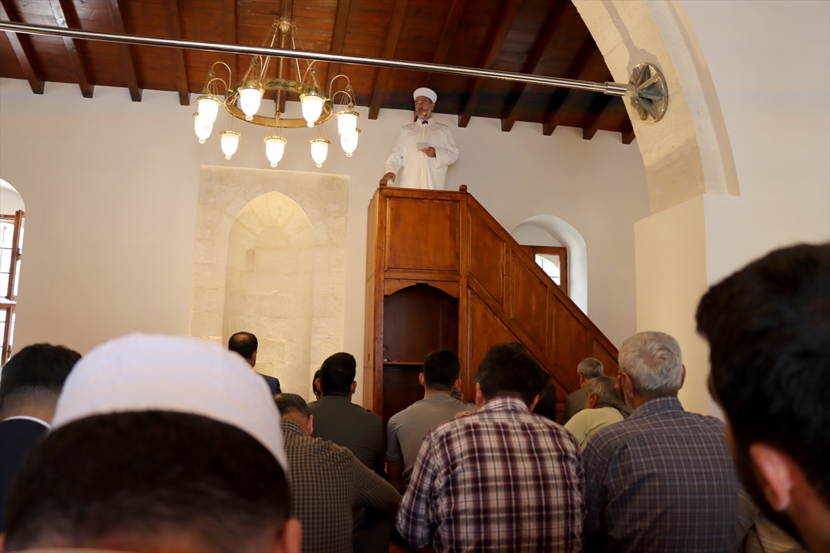 Hatay'da depremlerden hasar gören 5 cami ve 1 mescit restorasyonun ardından ibadete açıldı