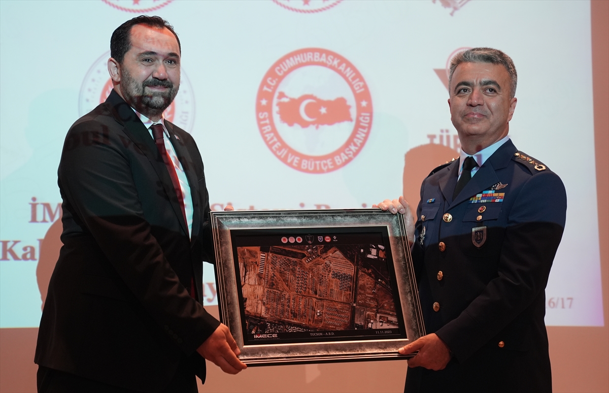 Hava Kuvvetleri Komutanlığı envanterine alınan İMECE uydu sisteminin adı “GÖKTÜRK 2B” oldu
