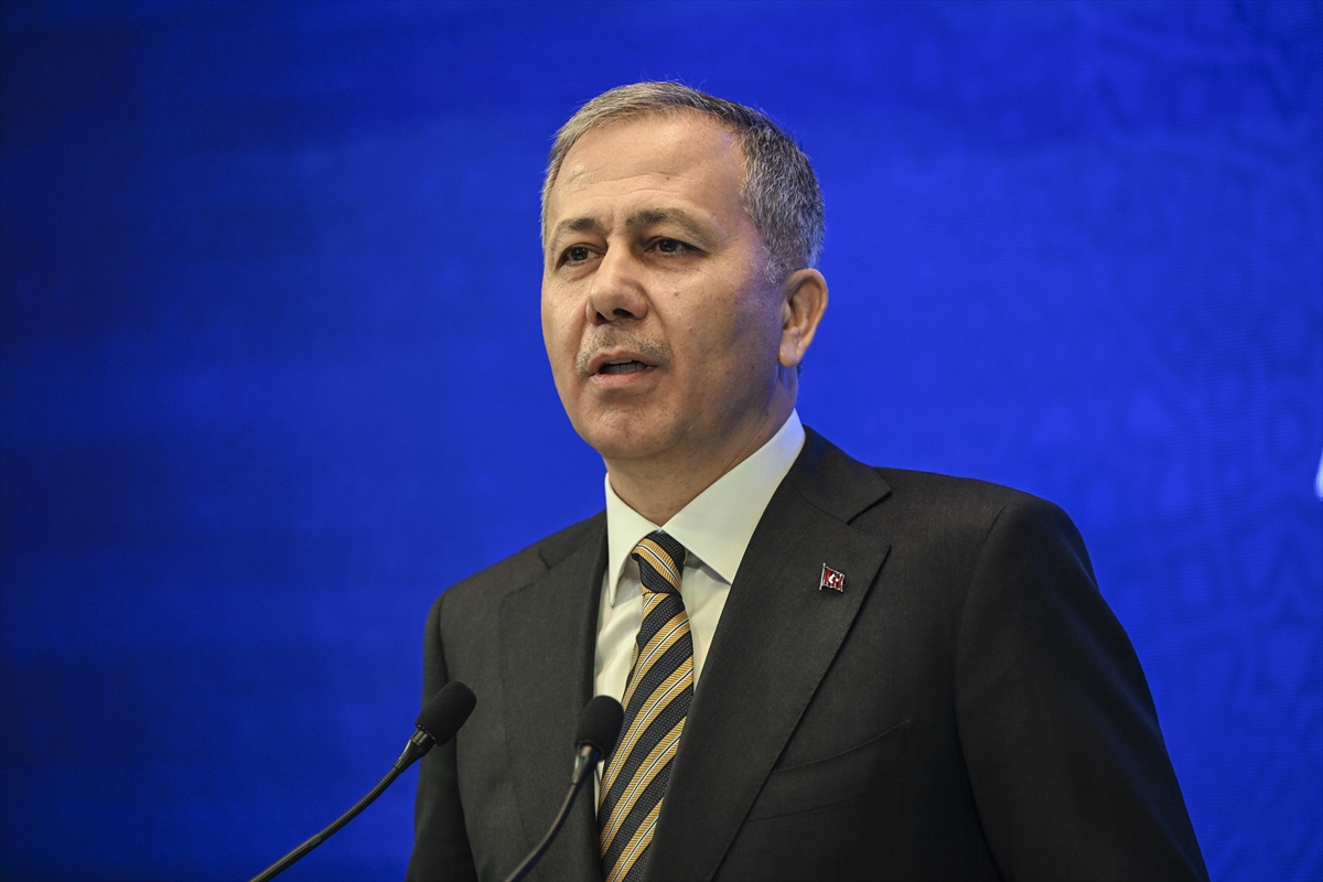 İçişleri Bakanı Yerlikaya, İstanbul'da ASKON'un toplantısına katıldı:
