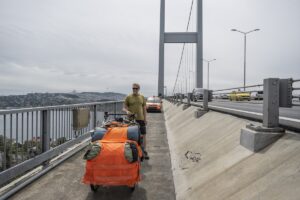 - "Çok uzun yolculuktan geldim. Bu noktaya gelmek kolay olmadı.