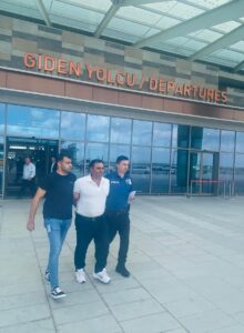 MERSİN (AA) – Interpol tarafından kırmızı bültenle aranan şüpheli, Çukurova