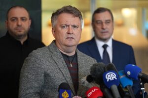 İSTANBUL (AA) – Ukrayna Savunma Bakanı Rüstem Umerov, Türkiye'nin ev