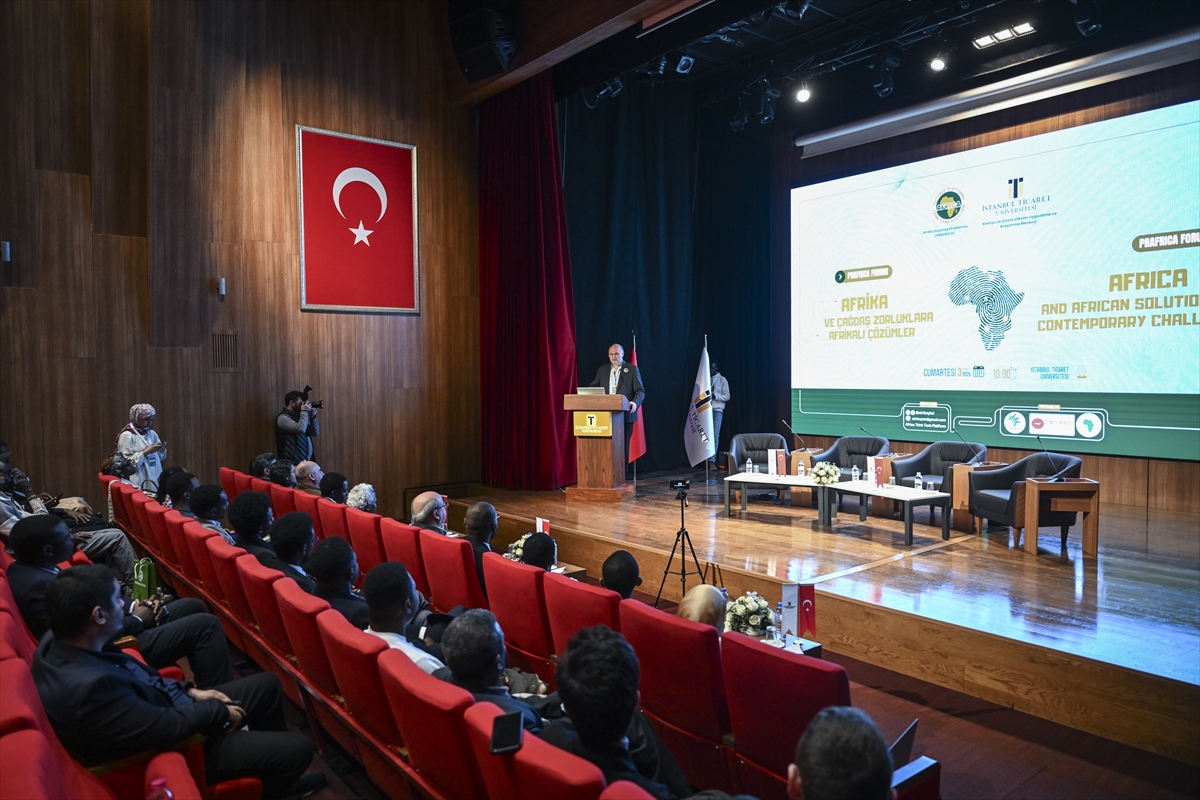 İstanbul'da “Afrika ve Çağdaş Zorluklara Afrikalı Çözümler” Paneli gerçekleştirildi