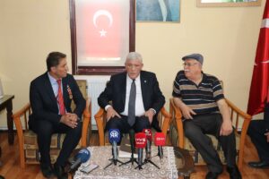 - "Bize diyorsunuz ki 'terörsüz Türkiye istemiyor musun?', terörsüz Türkiye'yi