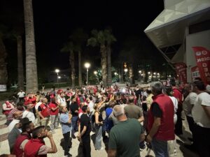 İZMİR (AA) – İzmir Büyükşehir Belediyesi iştiraklerinde çalışan ve toplu