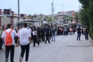 İZMİR (AA) – İzmir Büyükşehir Belediyesine bağlı iştiraklerde çalışan işçilerin