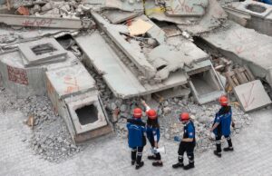 İZMİR (AA) – İzmir'de hastane çalışanlarından oluşan Atatürk Arama ve