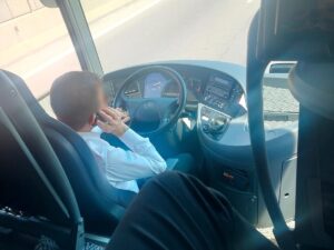 - Mersin'de otobüs şoförünün seyir halindeyken telefonla konuşması, araçtaki sivil