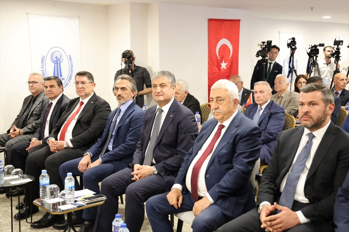 Karabük'te bölge esnafının sorunları ve çözüm önerileri görüşüldü