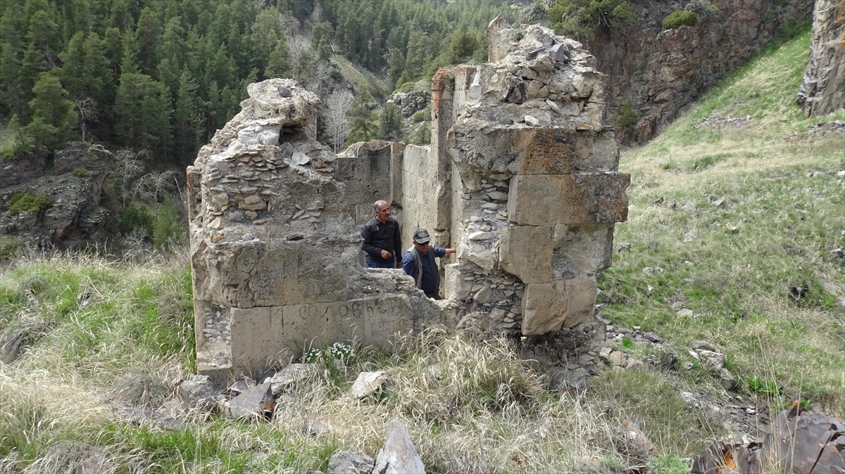 Kars'taki tarihi Kız Kalesi turizme kazandırılmayı bekliyor