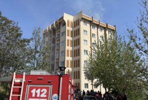 KIRIKKALE (AA) – Kırıkkale'nin Yahşihan ilçesinde 7 katlı apartmanda çıkan