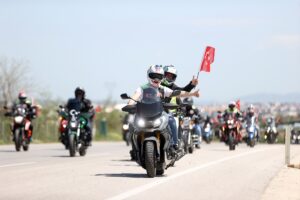 KIRKLARELİ (AA) – Kırklareli'nde motosiklet sürücüleri, Trafik Haftası etkinlikleri kapsamında