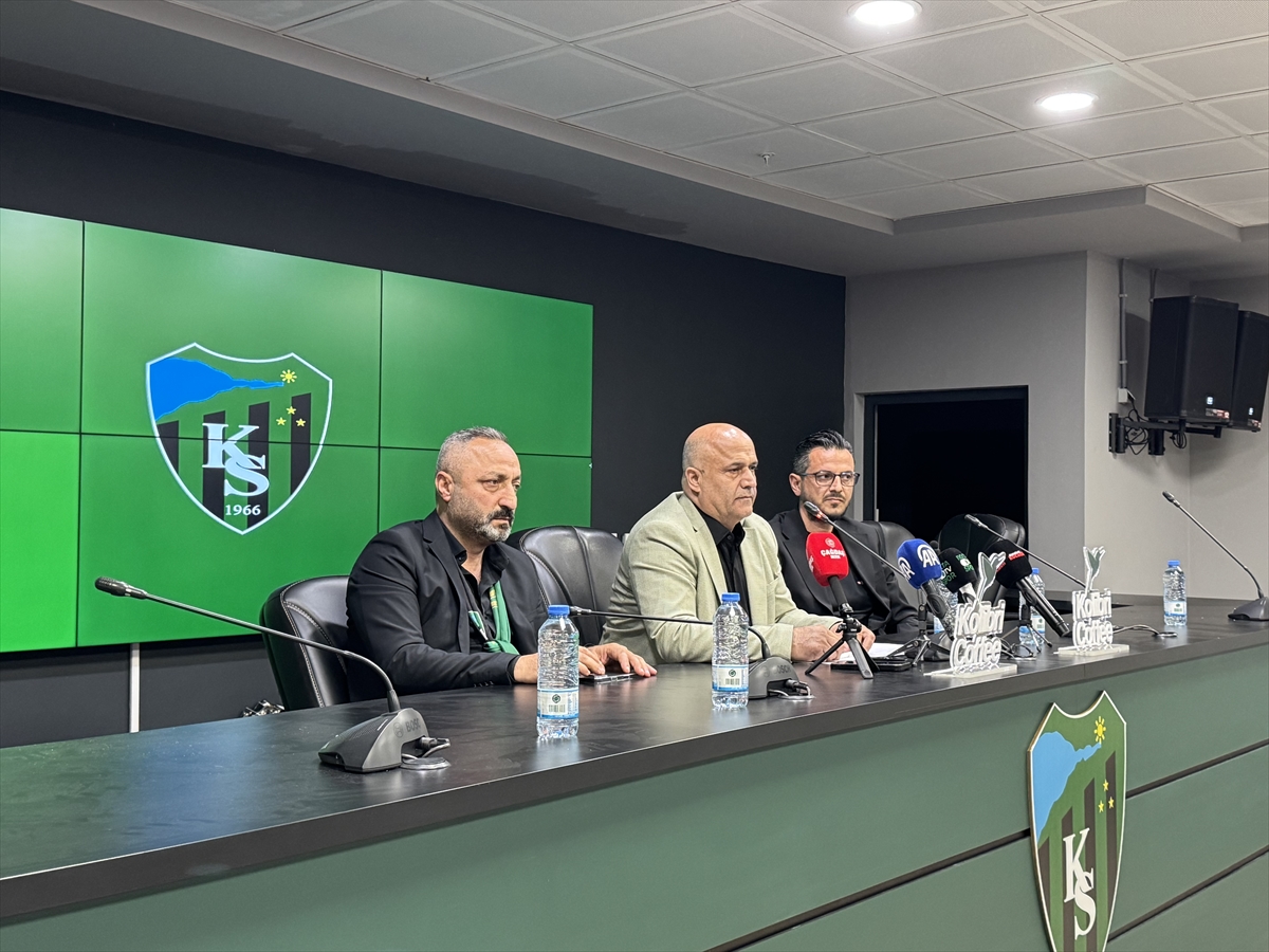Kocaelispor'da başkan Durul, üyelerle bir araya geldi