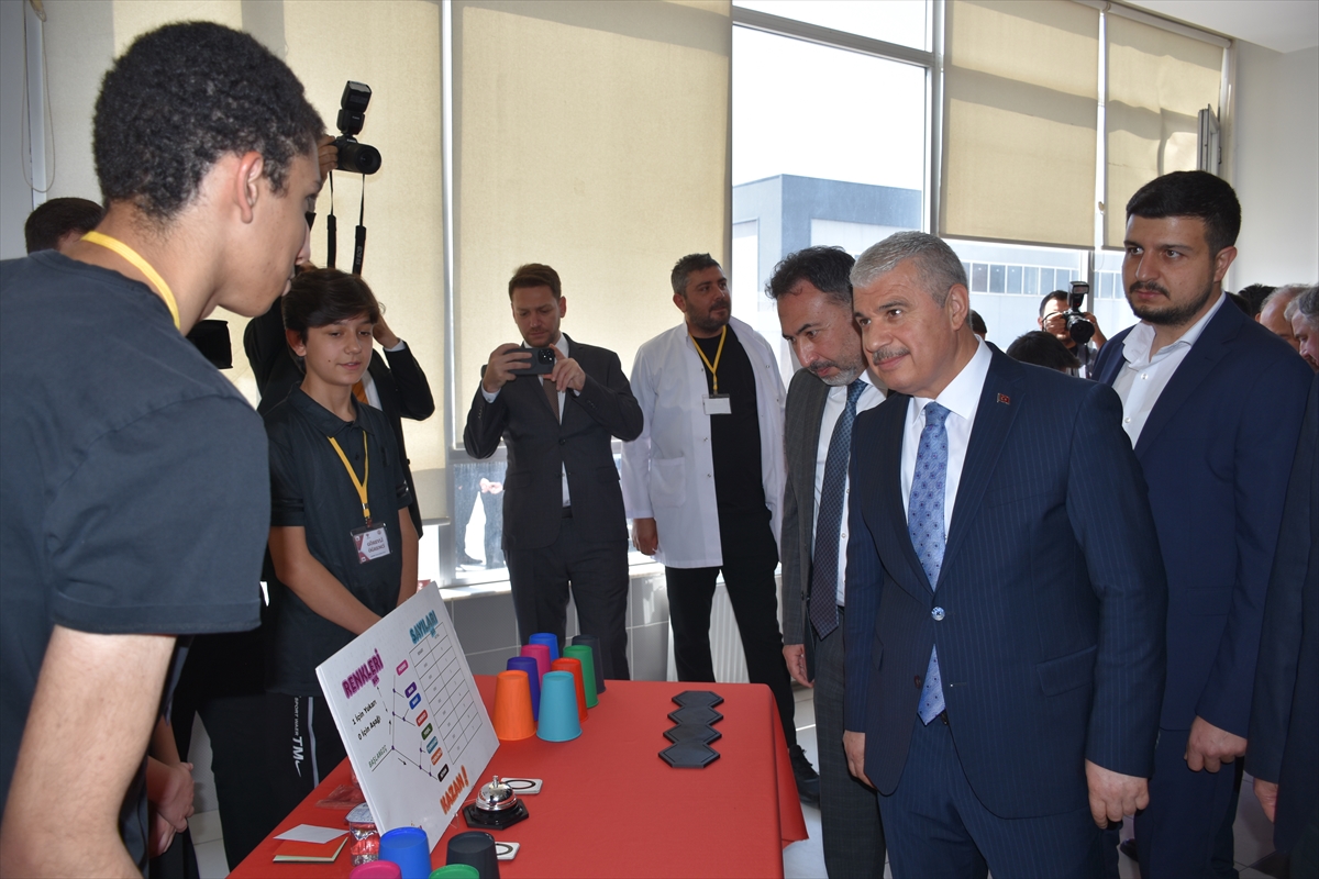 Konya Mesleki Eğitim İstihdam Fuarı kapılarını açtı