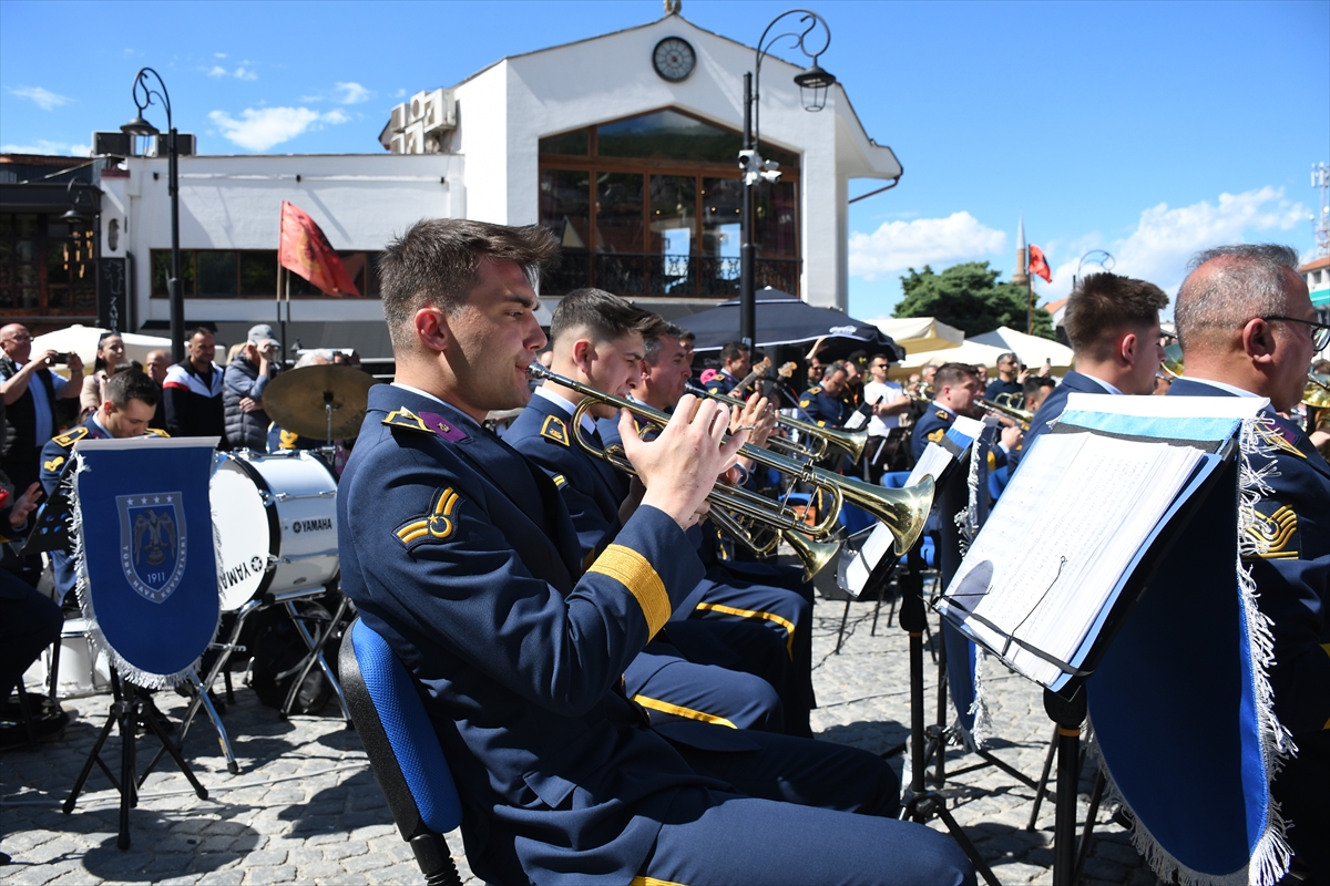 Kosova'da 19 Mayıs Atatürk'ü Anma, Gençlik ve Spor Bayramı konserle kutlandı