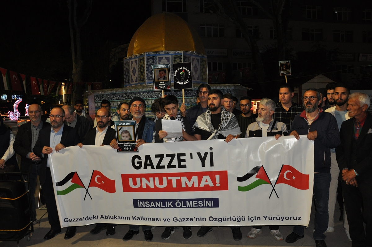 Kütahya'da vatandaşlar Gazze için “sessiz yürüyüş” yaptı