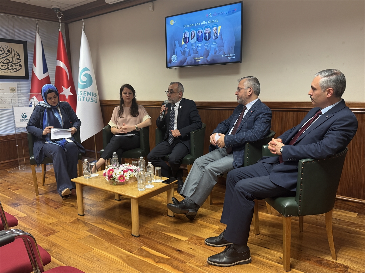 Londra'da “Diasporada Aile Olmak” paneli düzenlendi