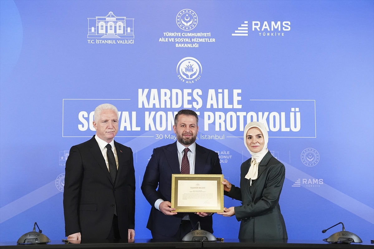 Bakan Göktaş, “Kardeş Aile Sosyal Konut Protokolü”nün imza töreninde konuştu: