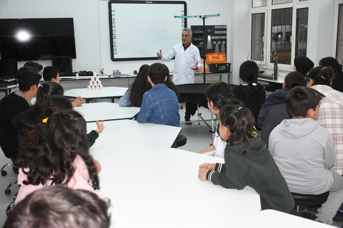 Malatya'da Çocuk Üniversitesi Bilim Şenliği başladı