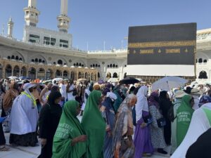 MEKKE (AA) – Hac farizasını yerine getirmek için ilk olarak