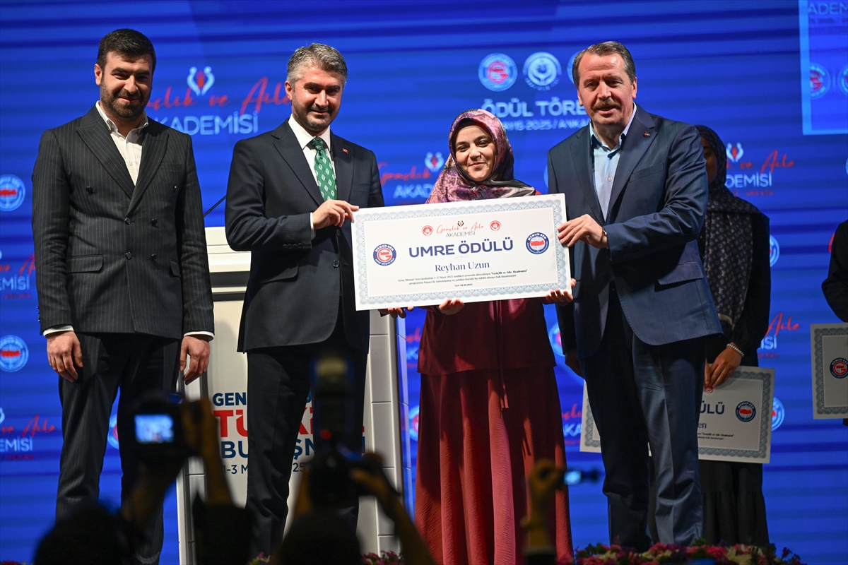 Memur-Sen, Gençlik ve Aile Akademisi Eğitim Programı düzenledi