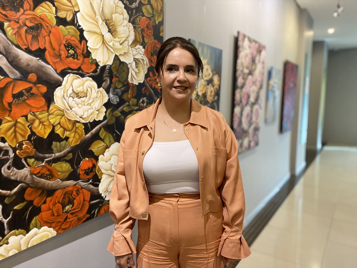 Mersin'de “Sor-ma” resim sergisi açıldı