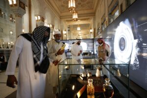 MEKKE (AA) – Mescid-i Haram'da Kabe'nin inşa aşamalarını gösteren "İlk