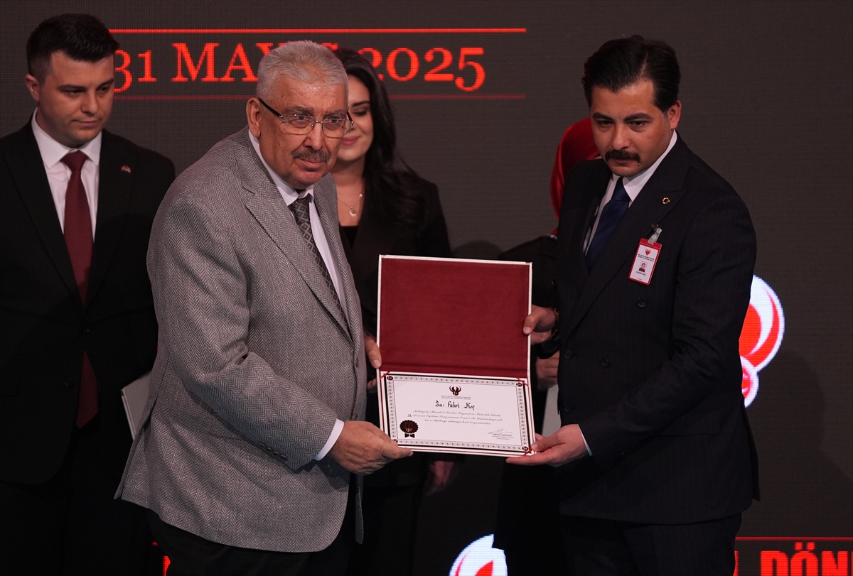 MHP Genel Başkan Yardımcısı Topcu, Siyaset ve Liderlik Okulu Sertifika Töreni'nde konuştu: