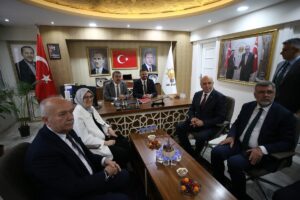 BALIKESİR (AA) – Milli Eğitim Bakanı Yusuf Tekin, "Terörsüz Türkiye"