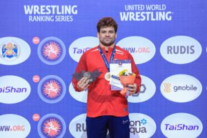 ANKARA (AA) – Milli güreşçi Osman Göçen, Moğolistan'da düzenlenen Ulanbator