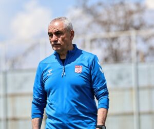 - "Tüm maçlar final niteliğinde. Bu noktada taraftarımıza çok büyük