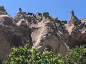 NEVŞEHİR (AA) – Nevşehir'de bir sıcak hava balonunun zorunlu iniş