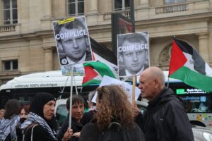 PARİS (AA) – Fransa'nın başkenti Paris'te Kültür Bakanlığı binası yakınlarında