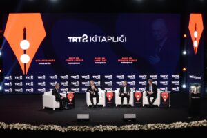 - "TRT 2 Kitaplığı" tanıtım programında "Bilginin Peşinde Bir Ömür: