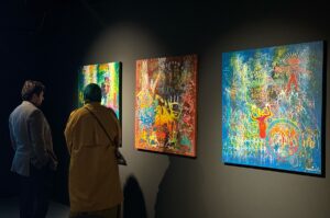 - Otağ serisinin yanı sıra farklı koleksiyonlardan yaklaşık 35 resmin,