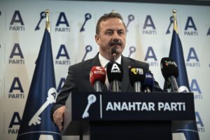 ANKARA (AA) – Saadet Partisi Genel Başkanı Mahmut Arıkan, Anahtar