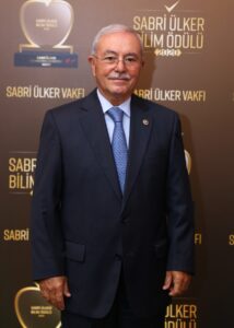 İSTANBUL (AA) – Sabri Ülker Vakfı, eczacılara yönelik "Beslenme İletişimi"