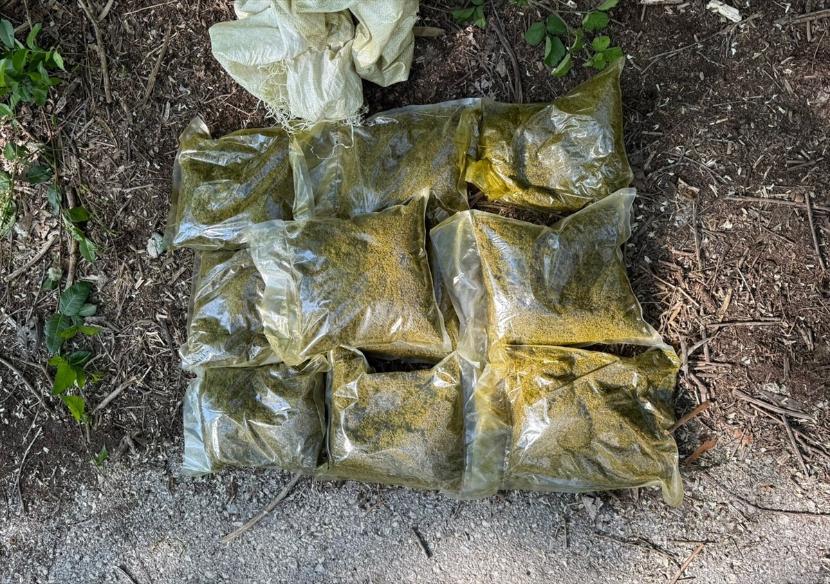 Sakarya'da 18 kilo 910 gram sentetik uyuşturucu ele geçirildi