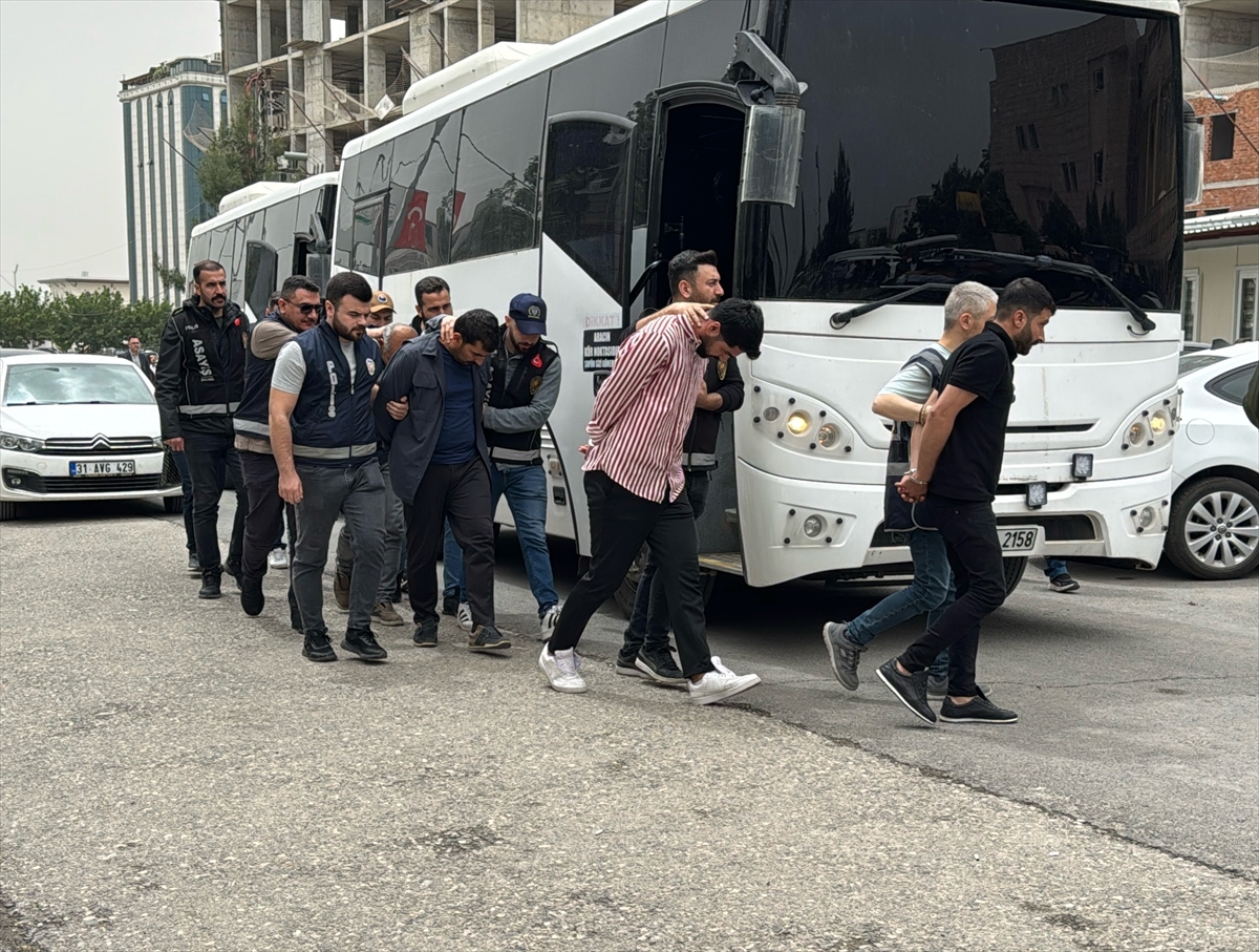 Şanlıurfa merkezli 6 ilde “change” araç operasyonunda 15 şüpheli yakalandı