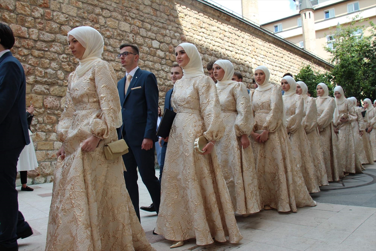 Saraybosna'daki Gazi Hüsrev Bey Medresesi 475'inci mezunlarını verdi