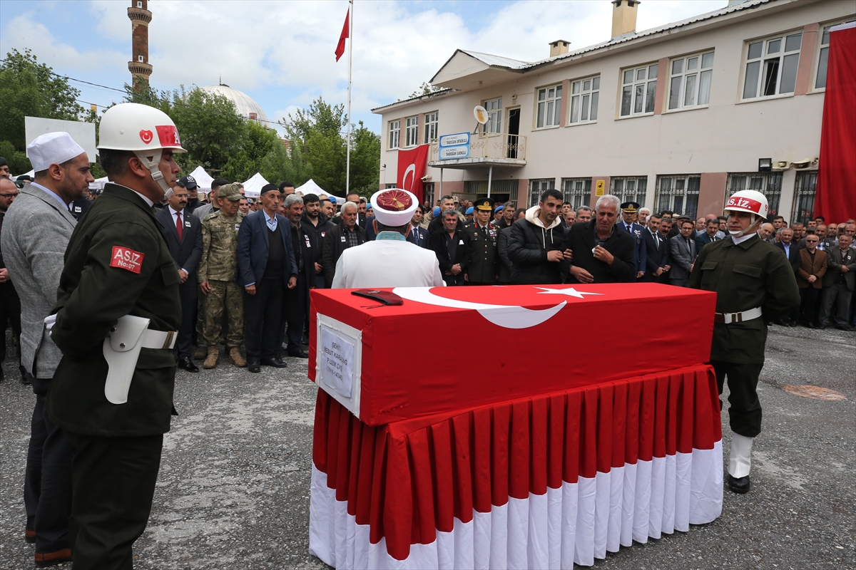 Şehit Piyade Uzman Çavuş Karadağ, Muş'ta son yolculuğuna uğurlandı