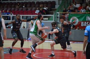 - Semt77 Yalovaspor: 78 - Aliağa Petkimspor: 87