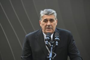 İSTANBUL (AA) – Beşiktaş Kulübünde yeniden başkanlığa seçilen Serdal Adalı