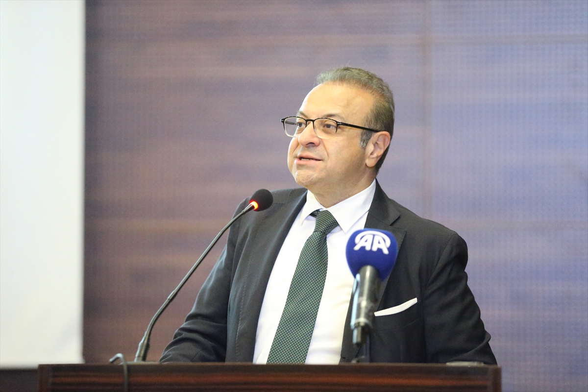 Siirt'te “Türkiye Yüzyılı'nda AB ile İlişkilerimiz” konferansı düzenlendi