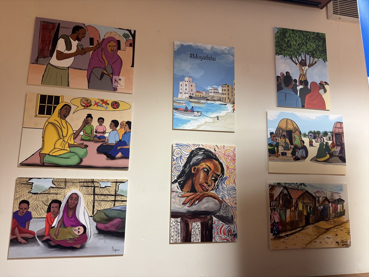 Somalili genç sanatçıların eserleri, Londra'da sanatseverlerle buluştu