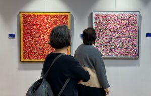 İSTANBUL (AA) – Ressam Akın Ekici'nin süprematik fraktal resimlerinden oluşan