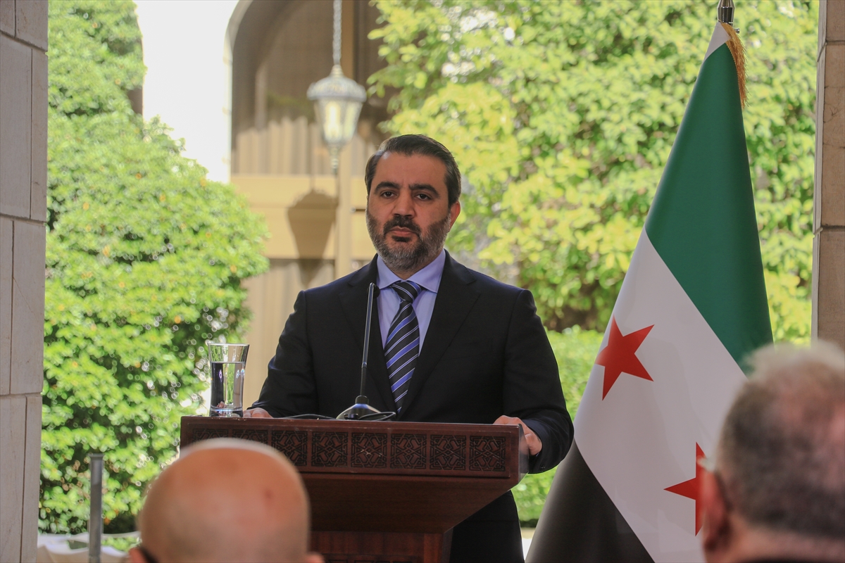 Suriye Cumhurbaşkanı Şara, Suudi Arabistan Dışişleri Bakanı Faysal bin Ferhan ile görüştü