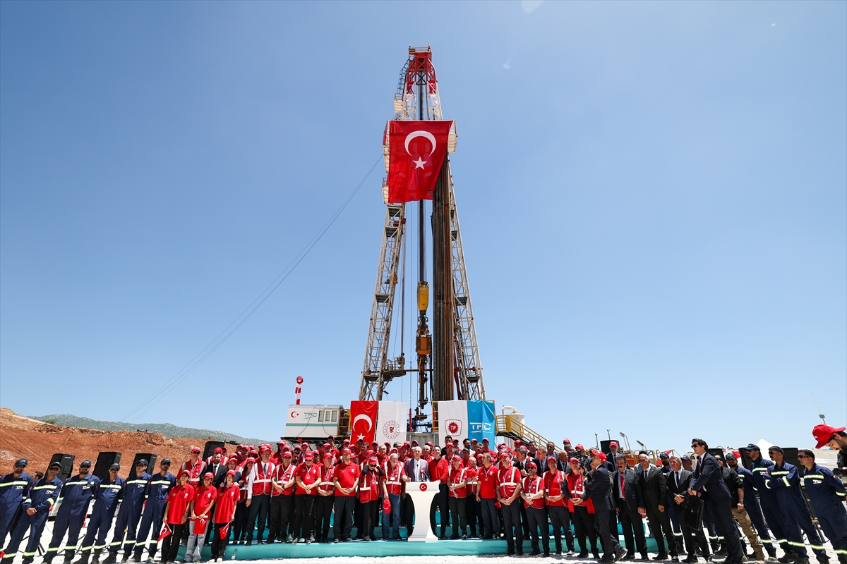 TBMM Başkanı Kurtulmuş, Gabar Dağı'ndaki petrol üretim sahasında konuştu: